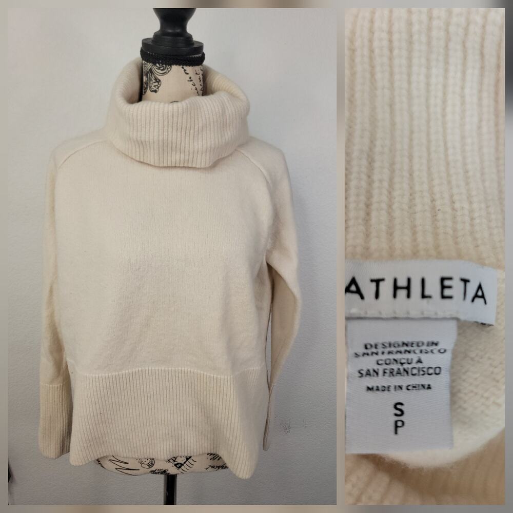 Athleta Alpine Turtleneck Sweater SZ S Merino Wool Cashmere Ivory 466750